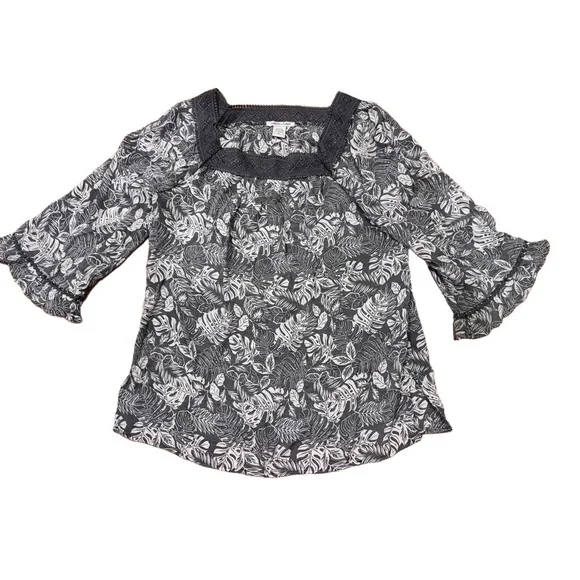 Sabrina Lauren Floral Square Neck Bell Sleeve Blouse Size Medium - Picture 1 of 5